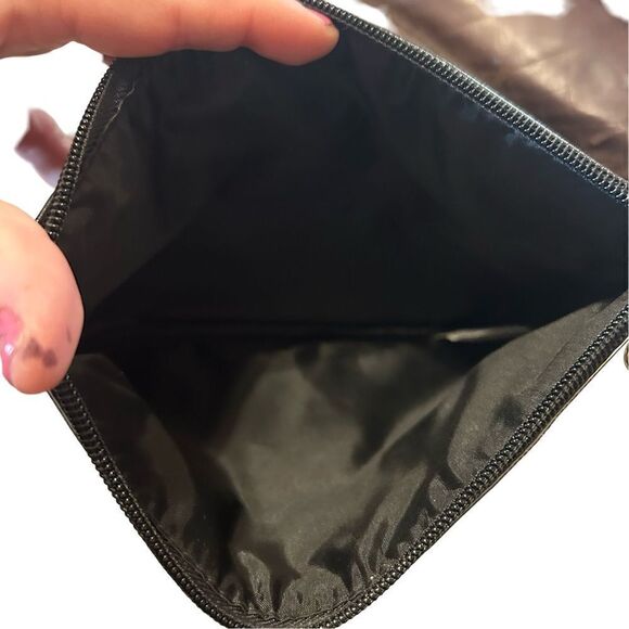 Victoria Secret Bags - Picture 10 of 10